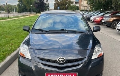 Toyota Yaris III рестайлинг, 2006 год, 700 000 рублей, 1 фотография
