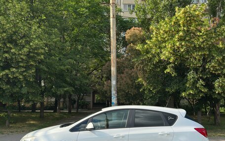 Opel Astra J, 2011 год, 620 000 рублей, 4 фотография