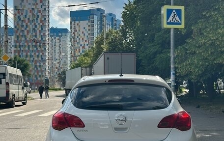 Opel Astra J, 2011 год, 620 000 рублей, 5 фотография