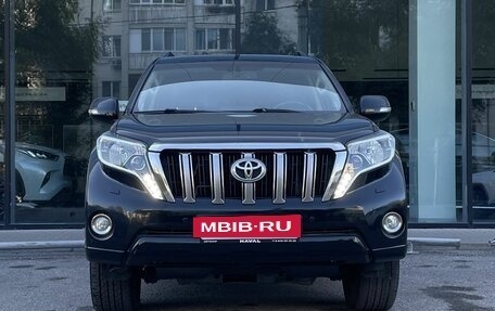 Toyota Land Cruiser Prado 150 рестайлинг 2, 2014 год, 3 075 000 рублей, 2 фотография