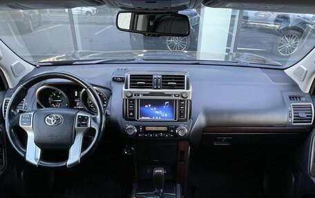 Toyota Land Cruiser Prado 150 рестайлинг 2, 2014 год, 3 075 000 рублей, 10 фотография