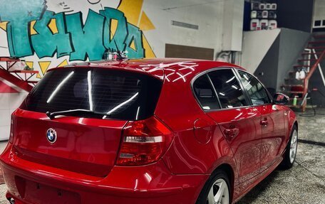 BMW 1 серия, 2009 год, 700 000 рублей, 4 фотография