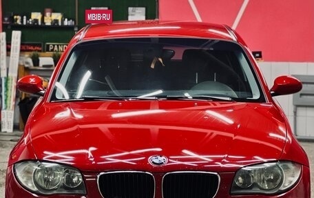 BMW 1 серия, 2009 год, 700 000 рублей, 2 фотография