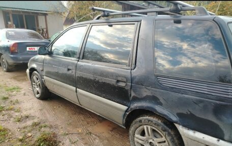 Mitsubishi Space Wagon III, 2000 год, 180 000 рублей, 2 фотография