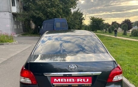 Toyota Yaris III рестайлинг, 2006 год, 700 000 рублей, 3 фотография