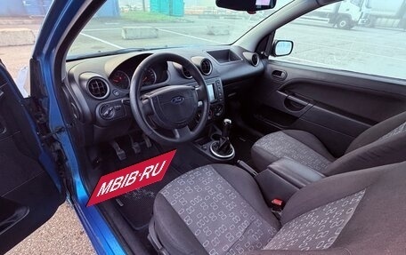Ford Fiesta, 2005 год, 200 000 рублей, 7 фотография