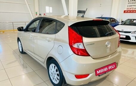 Hyundai Solaris II рестайлинг, 2011 год, 950 000 рублей, 7 фотография