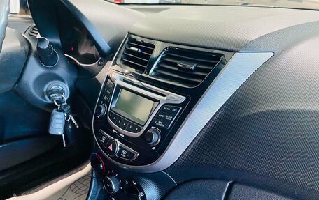 Hyundai Solaris II рестайлинг, 2011 год, 950 000 рублей, 16 фотография