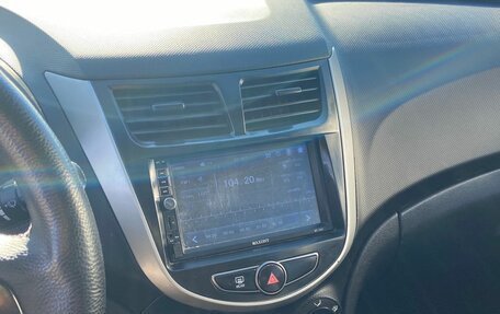 Hyundai Solaris II рестайлинг, 2016 год, 605 000 рублей, 20 фотография