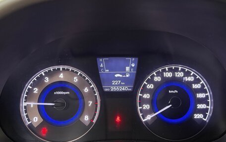 Hyundai Solaris II рестайлинг, 2012 год, 400 000 рублей, 9 фотография