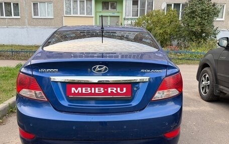 Hyundai Solaris II рестайлинг, 2012 год, 400 000 рублей, 5 фотография