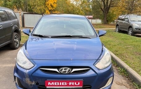 Hyundai Solaris II рестайлинг, 2012 год, 400 000 рублей, 2 фотография