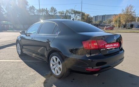 Volkswagen Jetta VI, 2014 год, 1 100 000 рублей, 4 фотография
