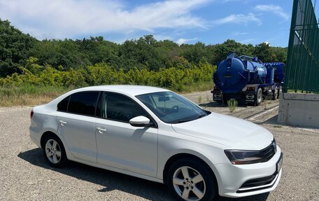 Volkswagen Jetta VI, 2015 год, 950 000 рублей, 6 фотография