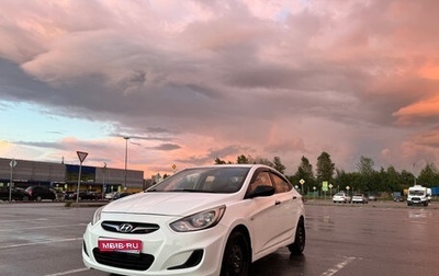 Hyundai Solaris II рестайлинг, 2014 год, 680 000 рублей, 1 фотография