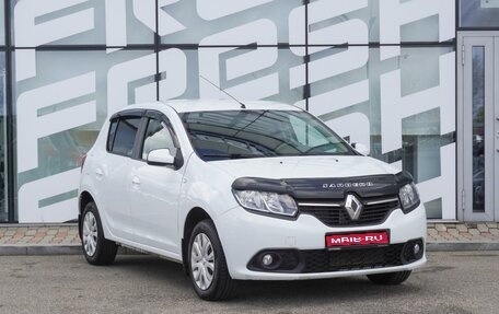 Renault Sandero II рестайлинг, 2015 год, 963 000 рублей, 1 фотография