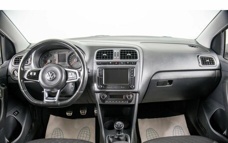 Volkswagen Polo VI (EU Market), 2018 год, 829 000 рублей, 11 фотография