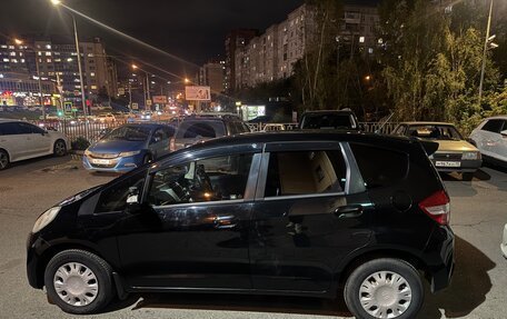 Honda Fit III, 2011 год, 850 000 рублей, 2 фотография
