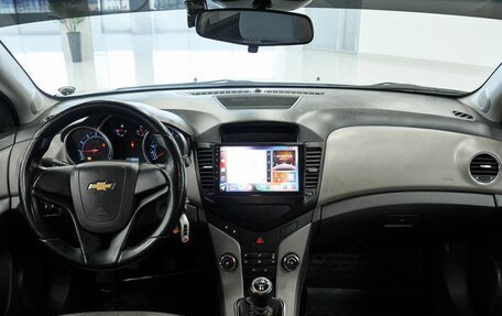 Chevrolet Cruze II, 2010 год, 460 000 рублей, 9 фотография