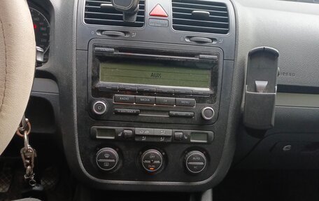 Volkswagen Golf V, 2008 год, 500 000 рублей, 8 фотография