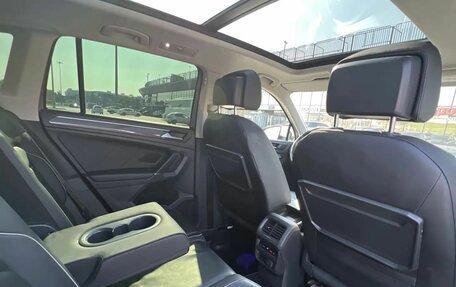 Volkswagen Tiguan II, 2017 год, 2 000 000 рублей, 5 фотография