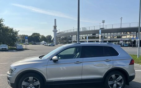 Volkswagen Tiguan II, 2017 год, 2 000 000 рублей, 4 фотография