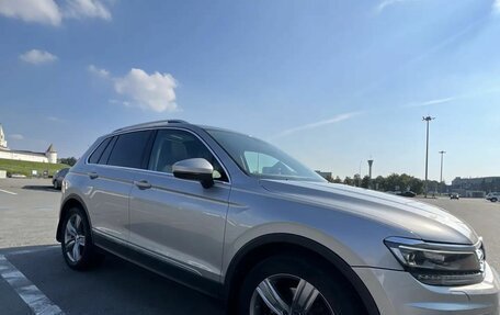 Volkswagen Tiguan II, 2017 год, 2 000 000 рублей, 12 фотография