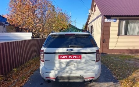 Ford Explorer VI, 2013 год, 1 800 000 рублей, 2 фотография