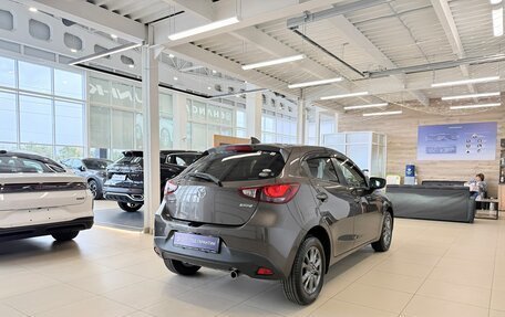 Mazda Demio IV, 2017 год, 1 099 999 рублей, 6 фотография