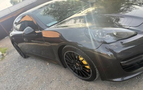 Porsche Panamera II рестайлинг, 2011 год, 3 200 000 рублей, 2 фотография