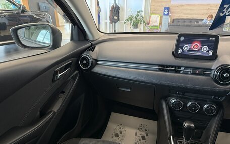 Mazda Demio IV, 2017 год, 1 099 999 рублей, 14 фотография