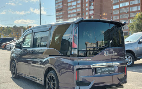 Honda Stepwgn IV, 2018 год, 2 395 000 рублей, 8 фотография