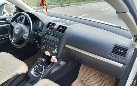 Volkswagen Jetta VI, 2010 год, 900 000 рублей, 8 фотография
