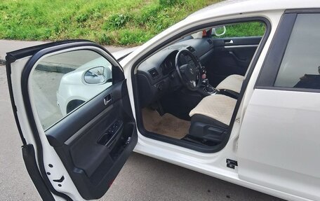 Volkswagen Jetta VI, 2010 год, 900 000 рублей, 9 фотография
