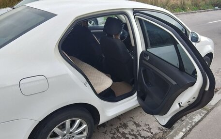 Volkswagen Jetta VI, 2010 год, 900 000 рублей, 6 фотография