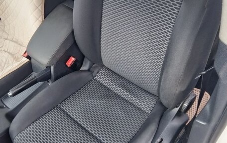 Volkswagen Jetta VI, 2010 год, 900 000 рублей, 11 фотография