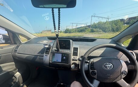 Toyota Prius, 2006 год, 620 000 рублей, 6 фотография