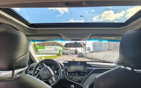 Toyota Camry, 2023 год, 2 800 000 рублей, 2 фотография