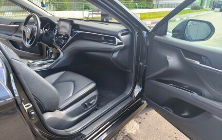 Toyota Camry, 2023 год, 2 800 000 рублей, 20 фотография