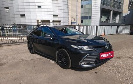 Toyota Camry, 2023 год, 2 800 000 рублей, 30 фотография