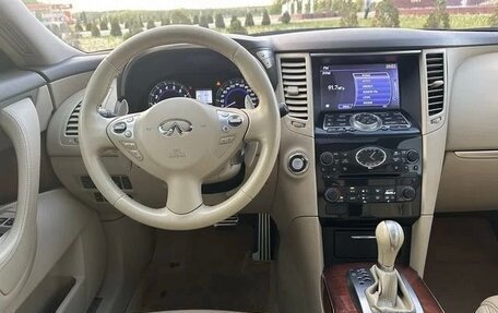 Infiniti FX II, 2012 год, 2 500 000 рублей, 10 фотография