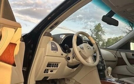 Infiniti FX II, 2012 год, 2 500 000 рублей, 9 фотография