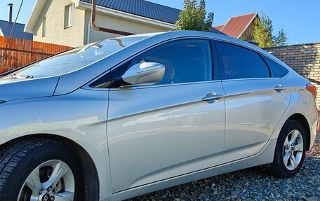 Hyundai i40 I рестайлинг, 2013 год, 930 000 рублей, 3 фотография