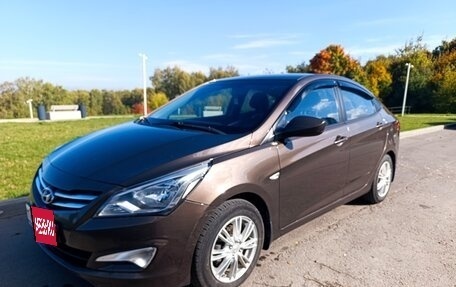 Hyundai Solaris II рестайлинг, 2015 год, 1 150 000 рублей, 2 фотография