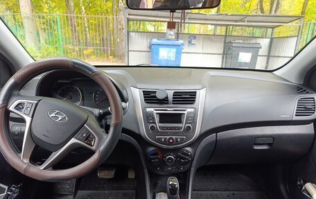 Hyundai Solaris II рестайлинг, 2015 год, 1 150 000 рублей, 5 фотография