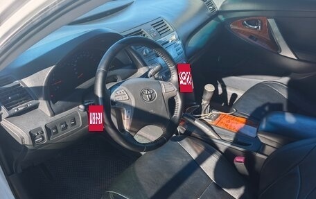 Toyota Camry, 2011 год, 750 000 рублей, 4 фотография