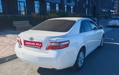 Toyota Camry, 2011 год, 750 000 рублей, 3 фотография