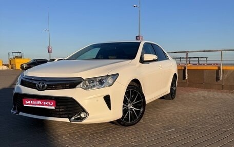 Toyota Camry, 2017 год, 1 840 000 рублей, 1 фотография