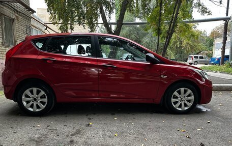 Hyundai Solaris II рестайлинг, 2013 год, 860 000 рублей, 7 фотография