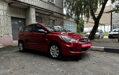 Hyundai Solaris II рестайлинг, 2013 год, 860 000 рублей, 4 фотография
